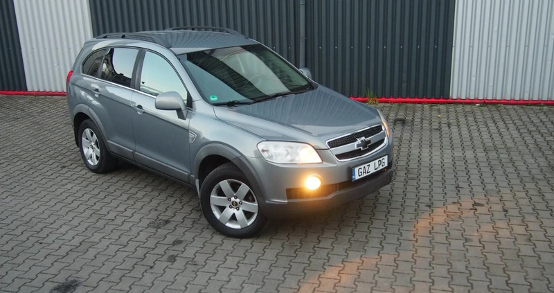 Chevrolet Captiva cena 31800 przebieg: 217000, rok produkcji 2011 z Pajęczno małe 781